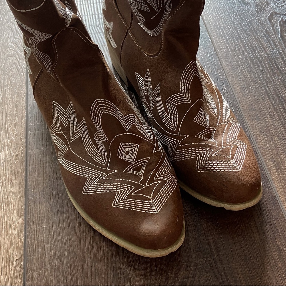 cowgirl boots